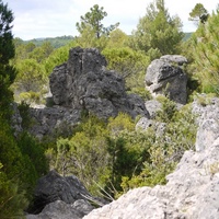 Photo de France - Le Cirque de Mourèze et le Lac du Salagou